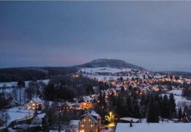 Отель Gaestehaus Hutweide Беренштайн Экстерьер фото